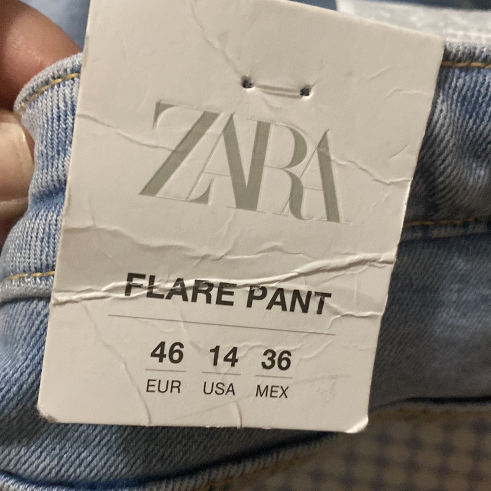 Zara high rise flare jeans pant full length - Picture 3 of 4